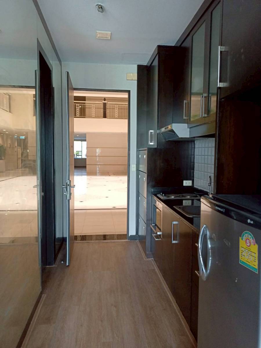 ให้เช่าคอนโด Citi Smart Sukhumvit 18 : ซิตี้ สมาร์ท สุขุมวิท 18 1 ห้องนอน 1 ห้องน้ำ ขนาด 40 ตรม ชั้น 6 ห้องแต่งครบพร้อมเข้าอยู่