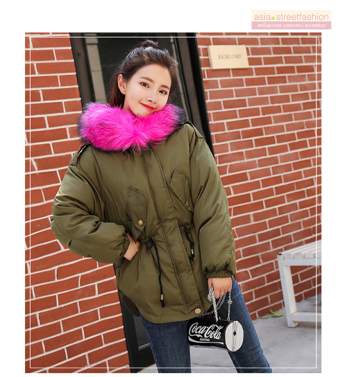 เสื้อกันหนาวฮู้ดดี้ แต่งเฟอร์หนาฟู งานเกรดดีเหมือนแบบ บุนวมหนา อุ่นมาก หิมะก็เอาอยู่ (ถอดขนถอดฮู้ดได้) เขียวฮู้ดชมพู