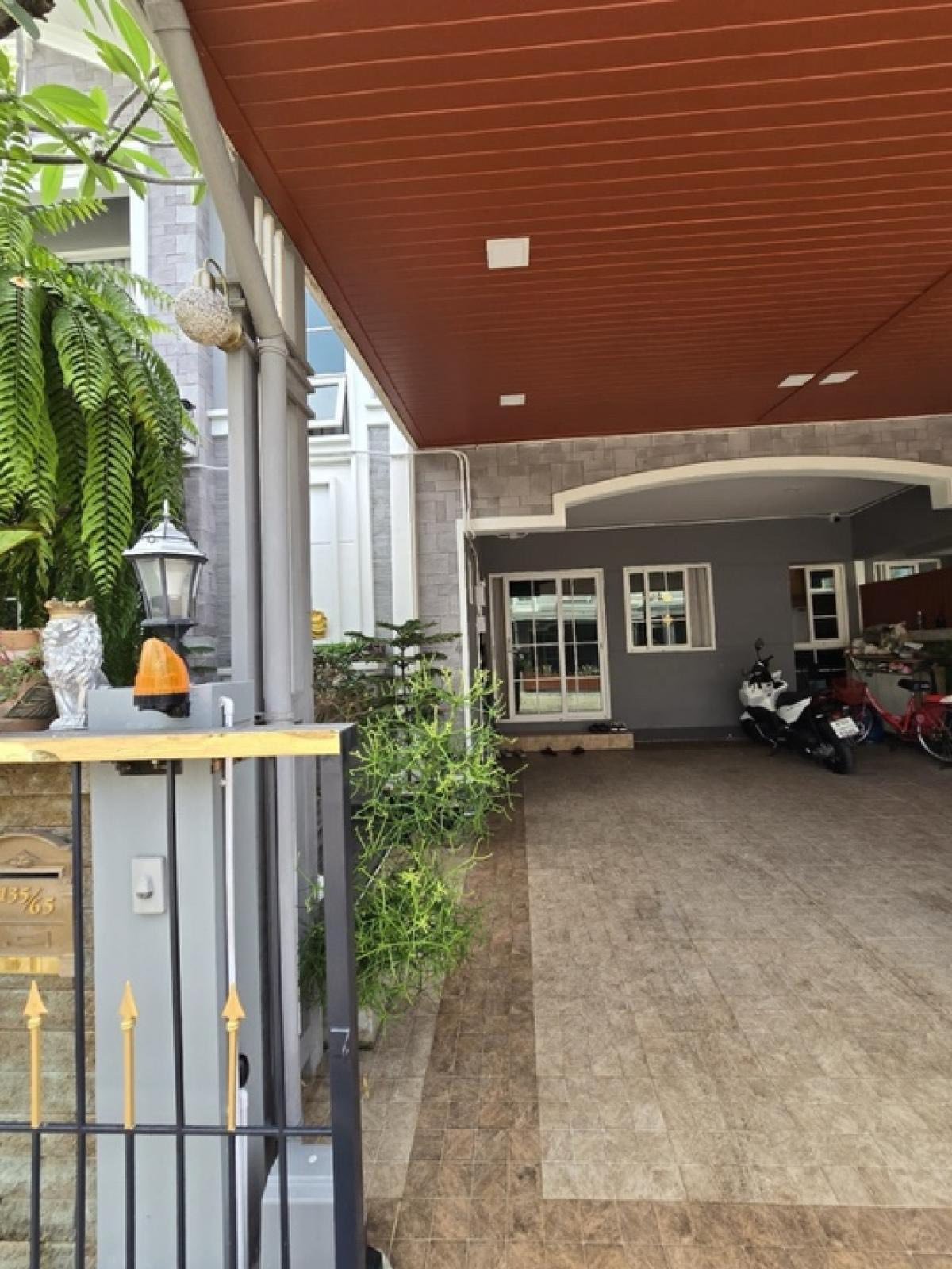 ให้เช่าบ้านเดี่ยวโครงการใหม่ Prestige Future Rangsit (เพรสทีจ ฟิวเจอร์ รังสิต) — บ้านสวยแต่งครบ พร้อมคลับเฮาส์