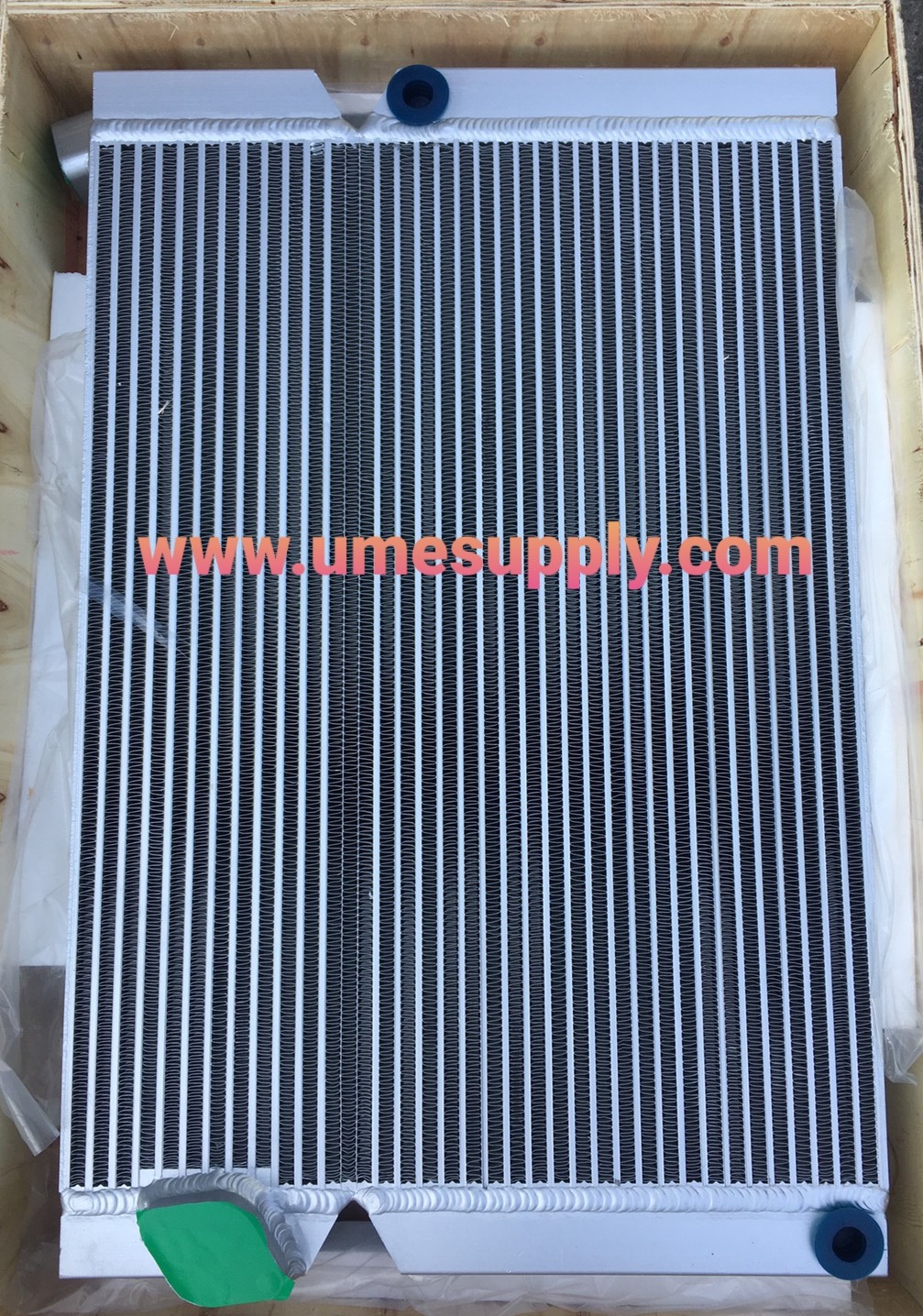 จำหน่าย Oil cooler Screw Air Compressor