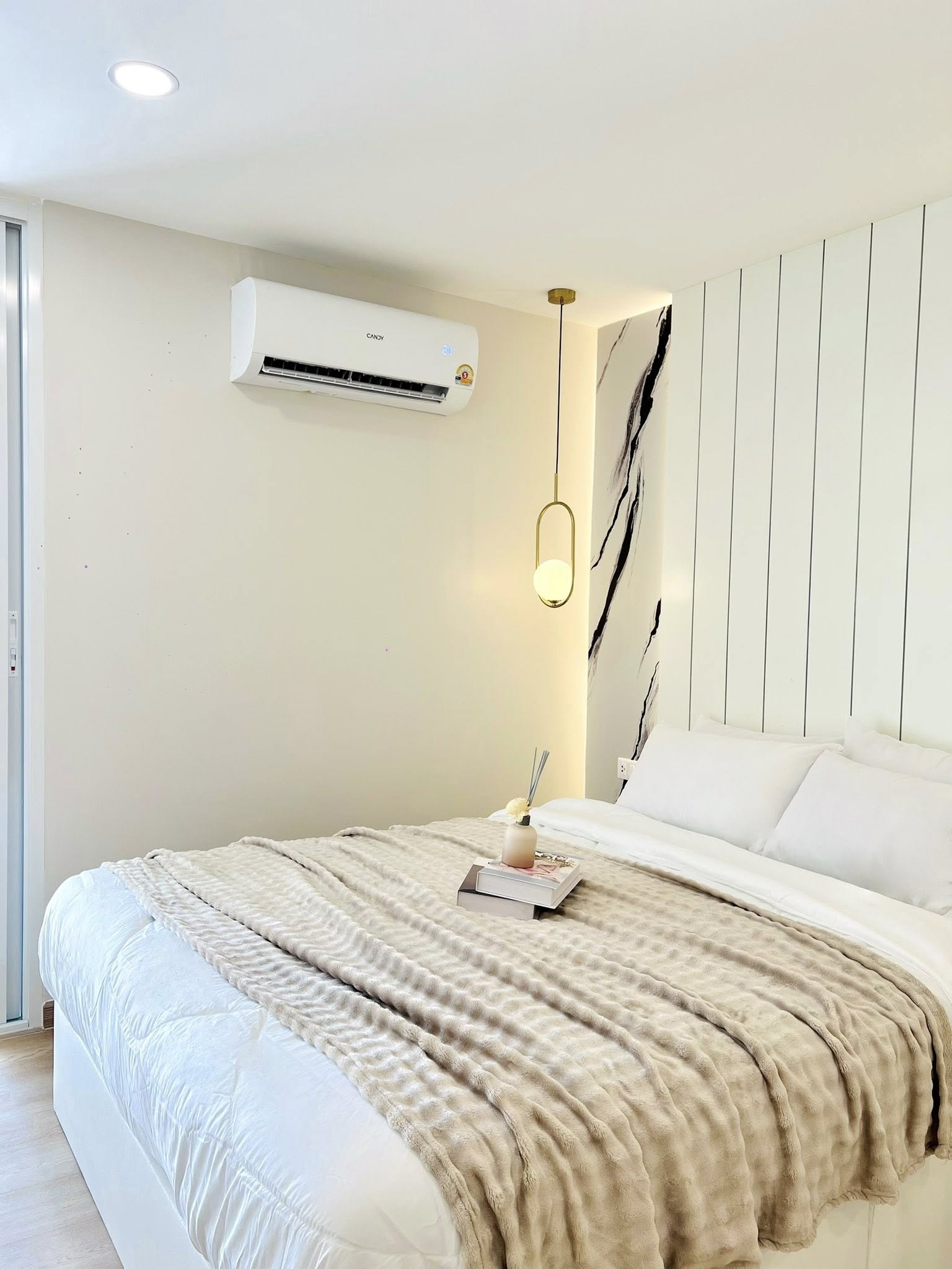 ขายคอนโด อ่อนนุช เพลส / For Sale Onnut Place Condo (English below)