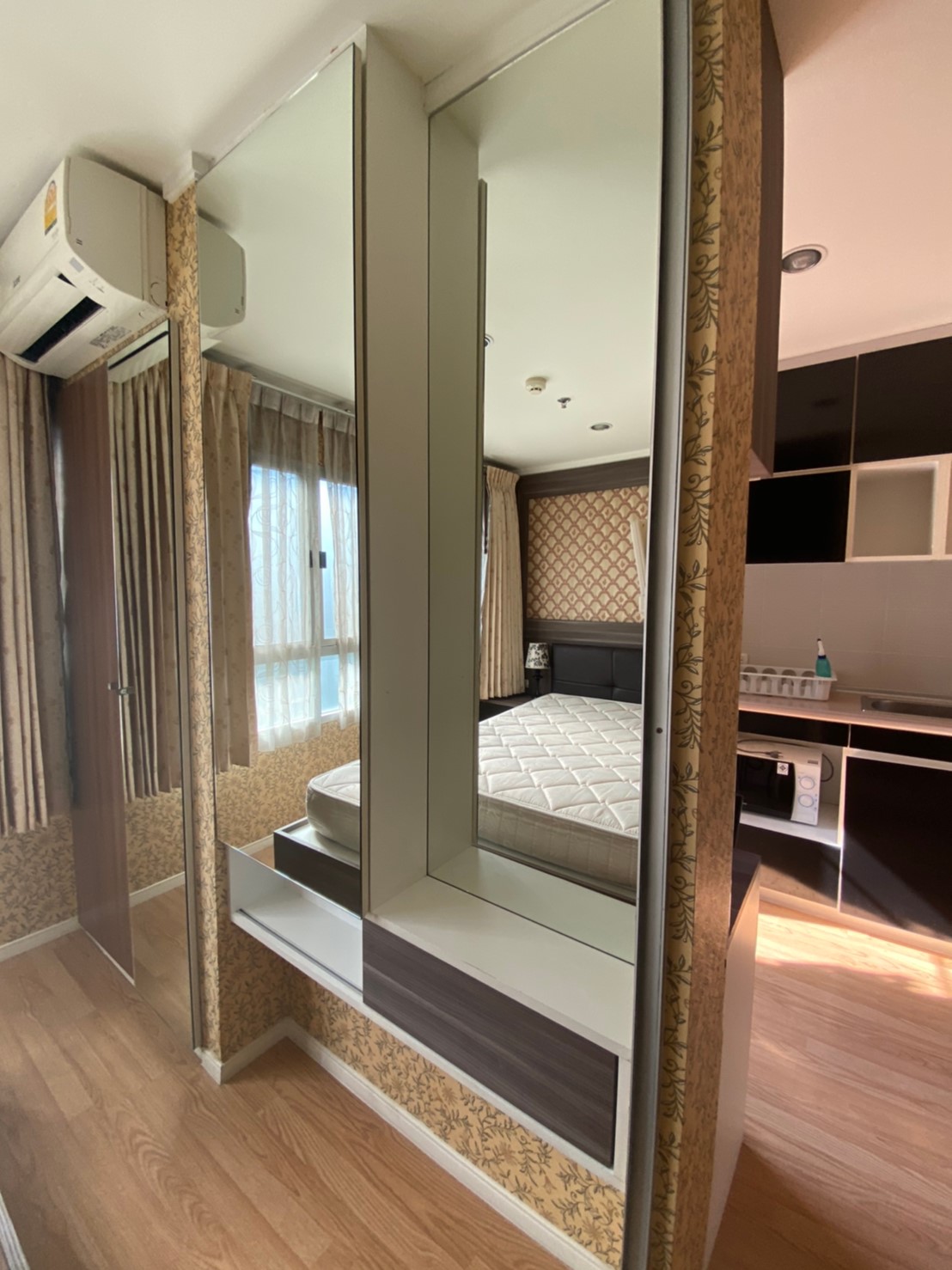 ขายด่วนคอนโด Lumpini Ville Lasalle - Barring (ลุมพินี วิลล์ ลาซาล-แบริ่ง ) แบบห้อง 1 ห้องนอน 1 ห้องน้ำ ขนาด 22.8ตรม