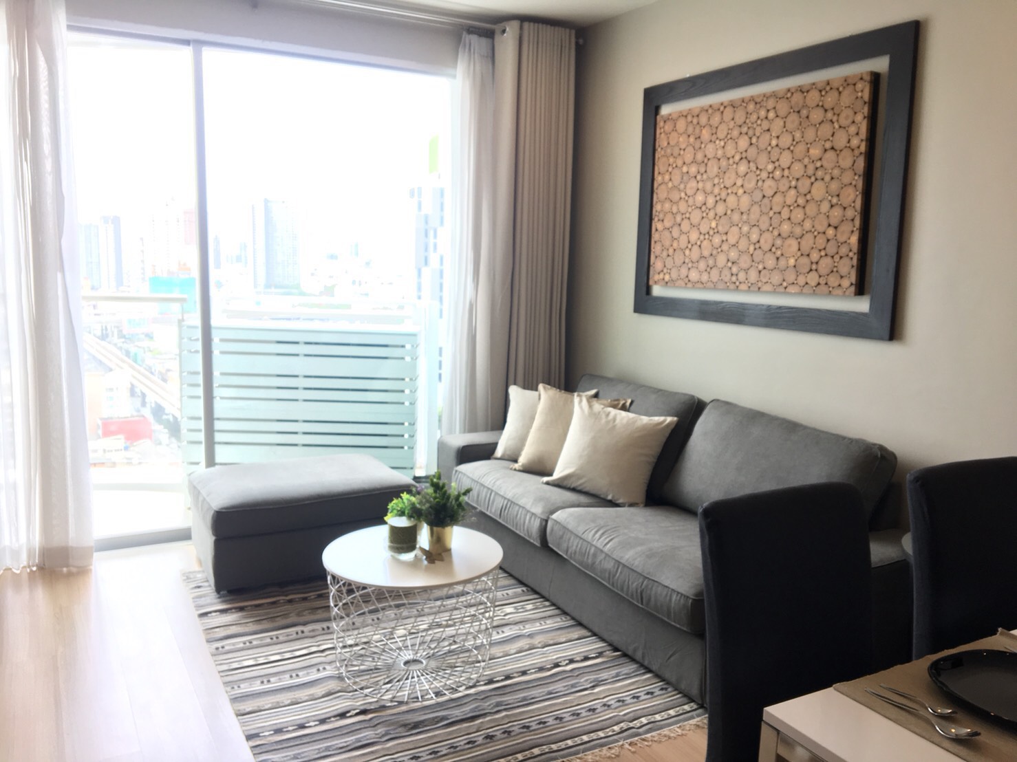 ขาย / ให้เช่าคอนโด Sky Walk Condominium (สกายวอล์ค คอนโดมิเนียม ) 1 ห้องนอนอ 1ห้องน้ำ ห้องเลขที่ 328. ชั้น 22