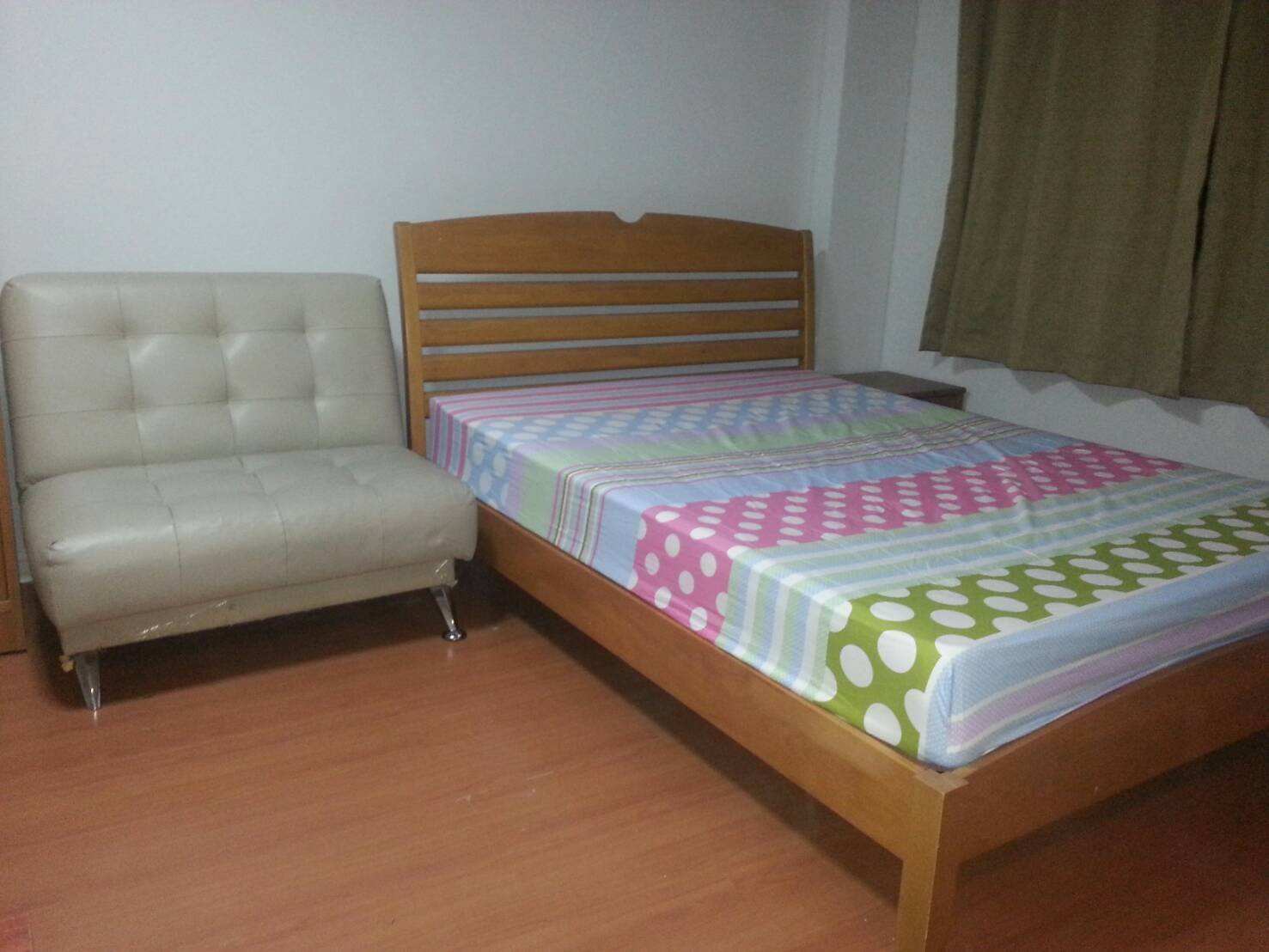 ให้เช่าคอนโด Lumpini Condo Town Bodindecha - Ramkhamhaeng (ลุมพินี คอนโดทาวน์ บดินทรเดชา-รามคำแหง 43/1)