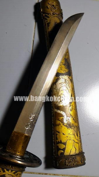 ดาบญี่ปุ่นลายเสือเล่มเล็ก ฮาราคีรี กระไหล่เงิน ใบมีดเป็นเหล็กลาย (ใบมีดดามัสกัส)