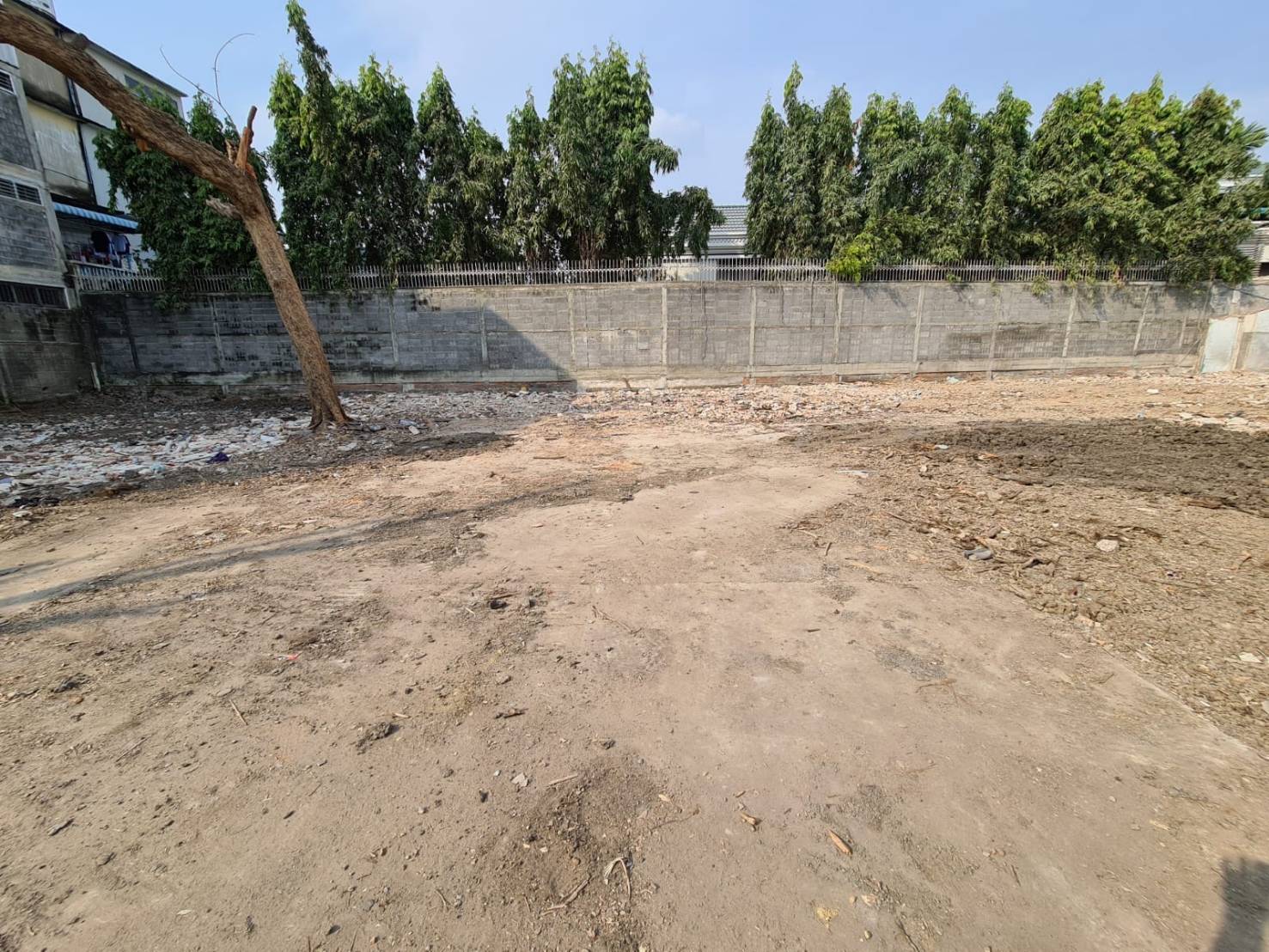 ขาย / เช่า ที่ดินเปล่า ซอย สุขุมวิทซอย 71 ปรีดีพนมยงค์ ซอย 26 (พัฒนเวศม์) ขนาด 331 ตร.วา.