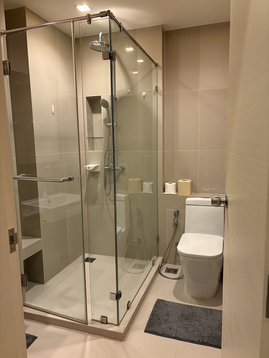 ขายคอนโด Quinn Ratchada 17 (ควินน์ รัชดา 17) ขายราคา 6.25 ล้าน 1 ห้องนอน+พลัส1 ห้องน้ำ ขนาด 52 ตรม