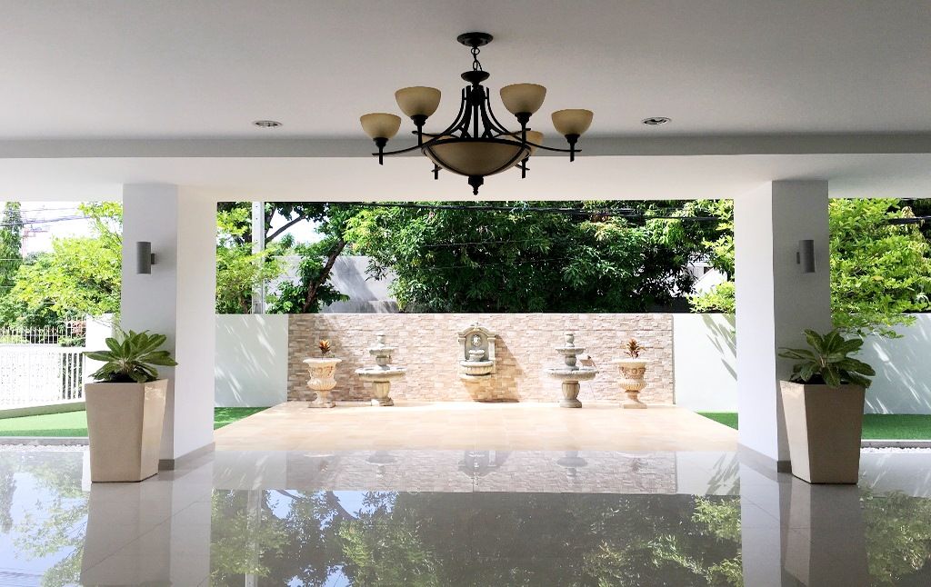 New Condo PPR VILLA EKAMAI 10 For Rent PPR Villa is a fully furnished apartment situated on Ekamai 10