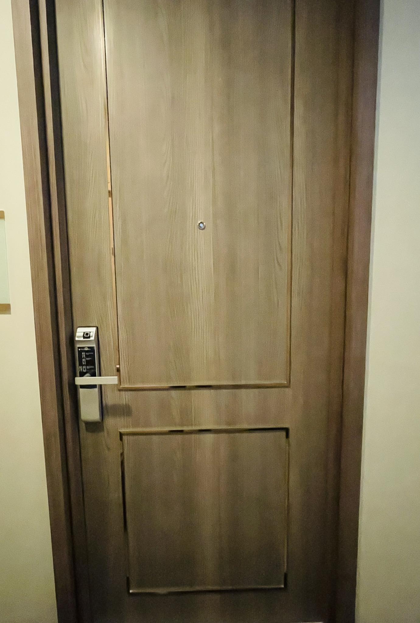 ขาย/ให้เช่าคอนโด เซอเลส อโศก / For Sale & For Rent Celes Asoke (English below)