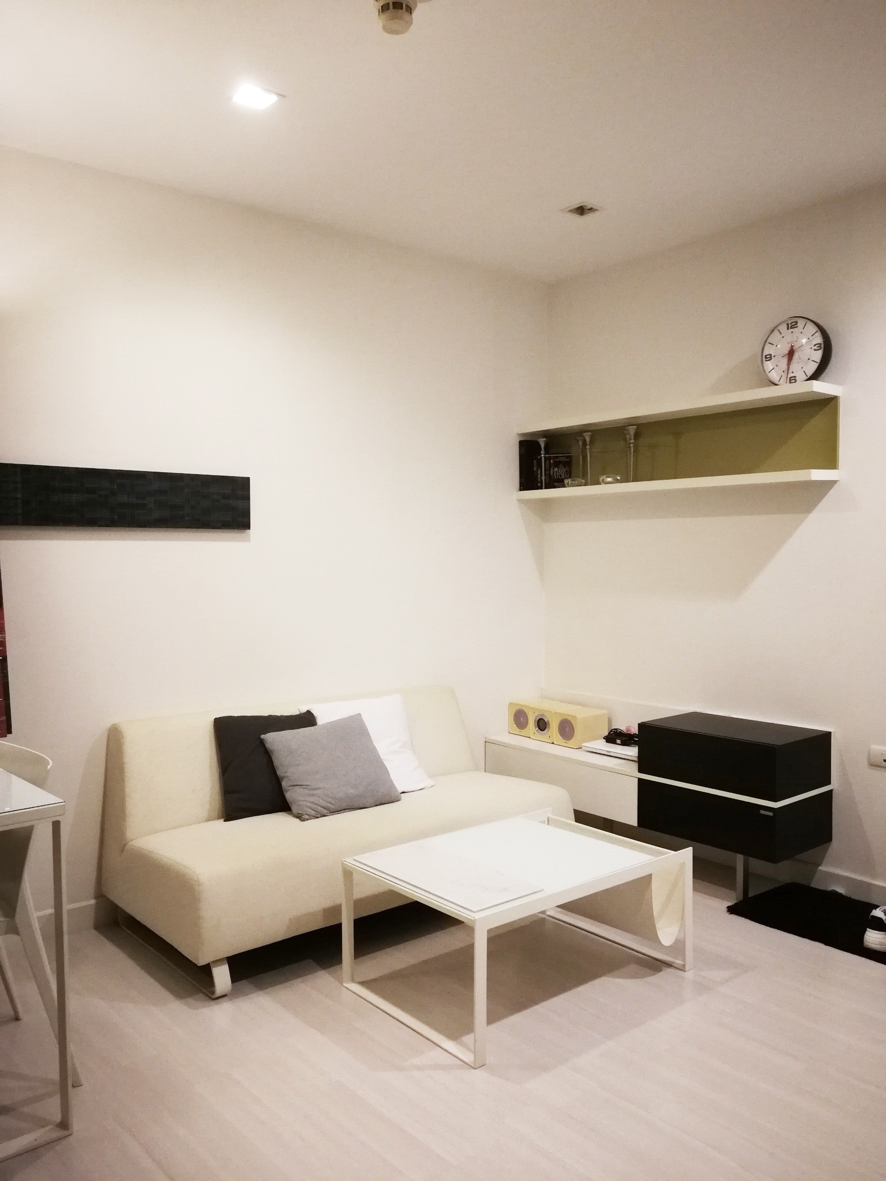 ขายด่วนคอนโด 1 ห้องนอน 40 ตรม โครงการ The Room Ratchada-Ladprao (เดอะ รูม รัชดา-ลาดพร้าว 1 ห้องนอน 1 ห้องน้ำ ขนาด 40 ตรม ตึก B