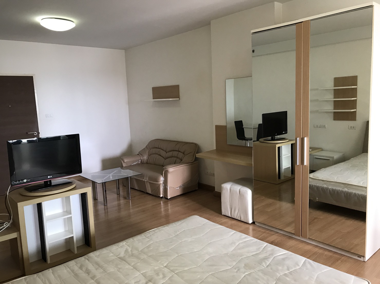 ขายคอนโด Supalai Park Kaset (ศุภาลัย ปาร์ค เกษตร) ห้องสตูดิโอ ชั้น 23 ขนาด 35 ตรม. วิวสวย