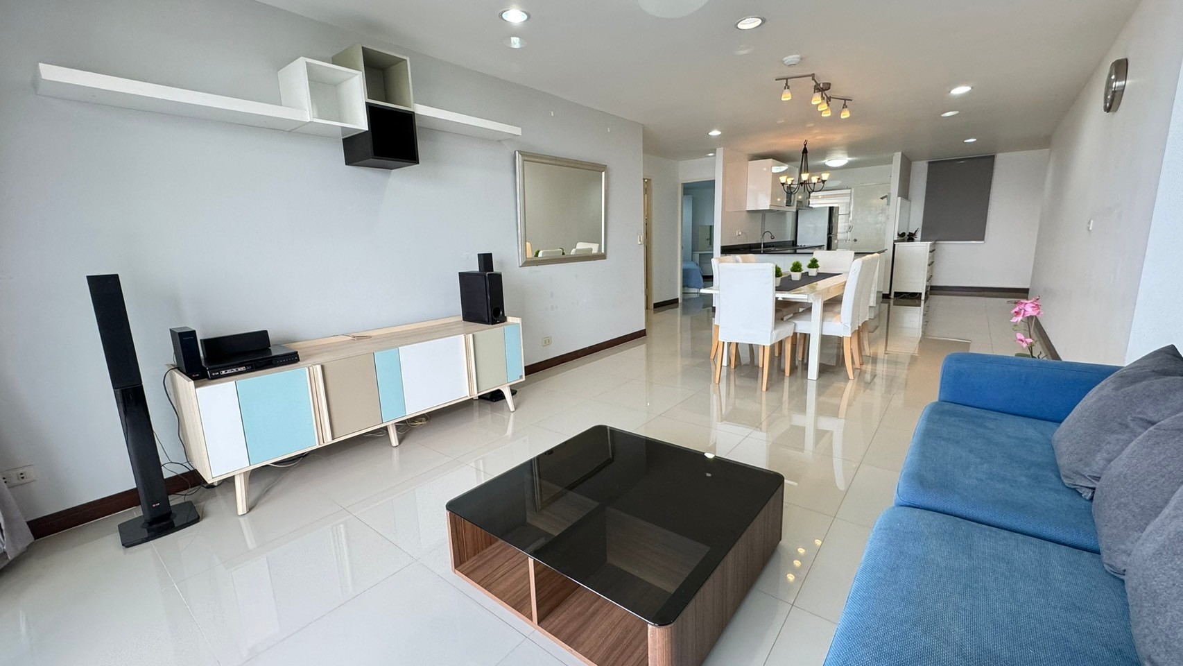 ให้เช่าคอนโด Rama Harbour view condo (รามา ฮาร์เบอร์ วิว คอนโด) ชั้น 7 วิวทะเล 2 ห้องนอน 2 ห้องน้ำ ขนาด 110 ตรม + พื้นที่ระเบียง