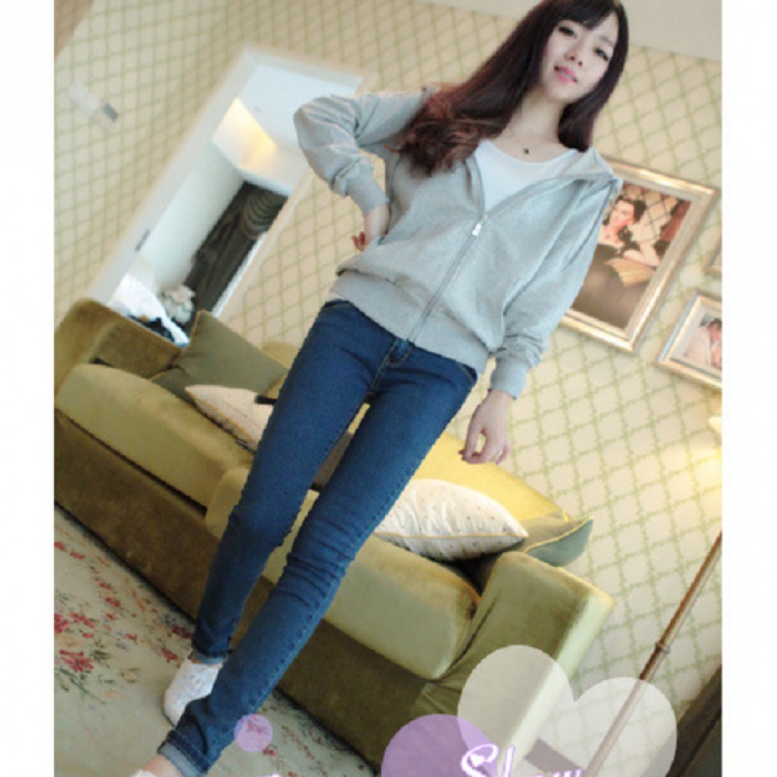 Mod เสื้อกันหนาวผู้หญิง แขนยาว มีหมวก(สีเทา) รุ่น LW555