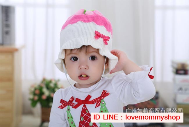 หมวกถักไหมพรมลายสตรอเบอร์รี่