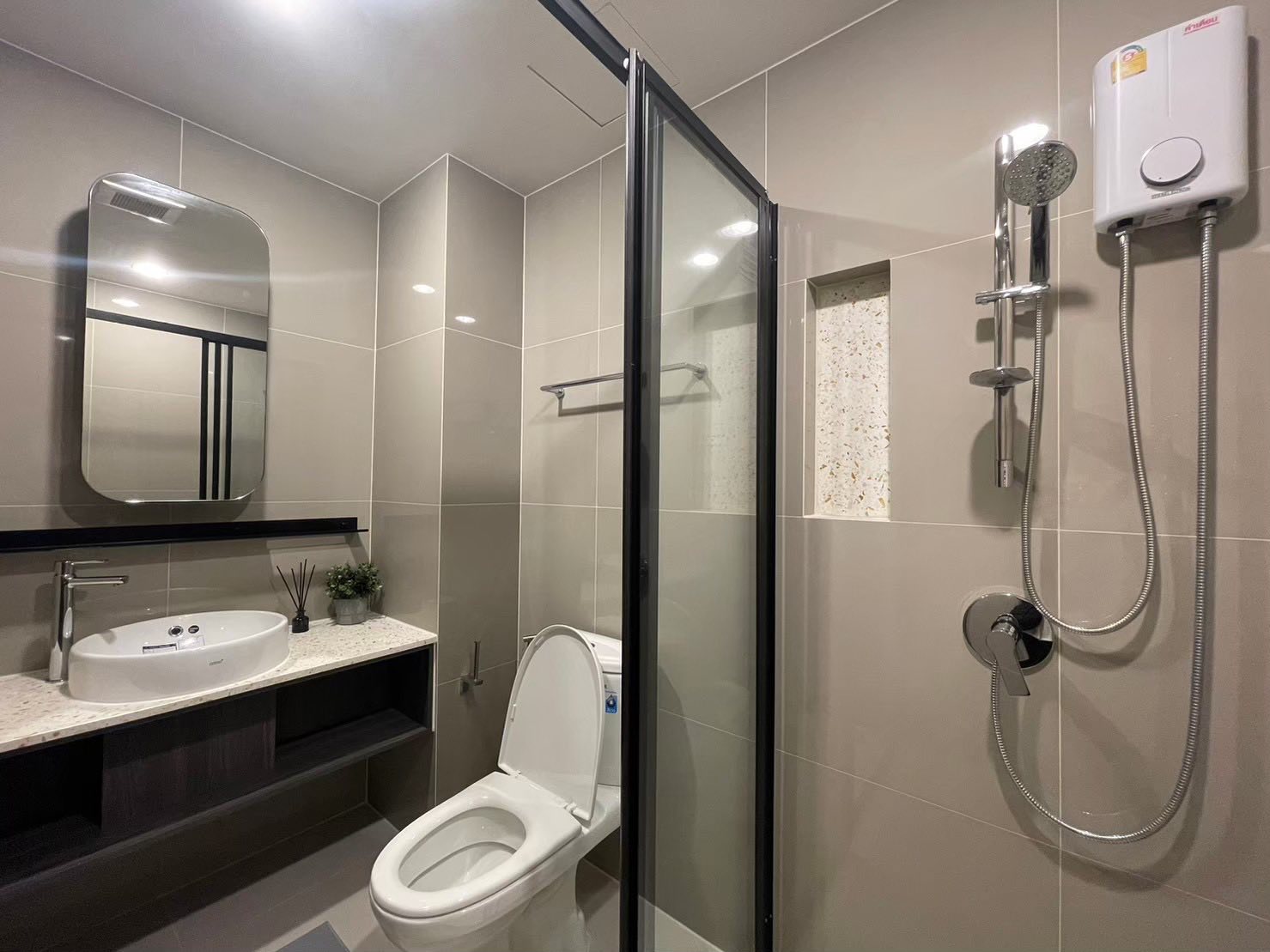 🏡✨ ให้เช่าคอนโด XT Huaikhwang (เอ็กซ์ที ห้วยขวาง)