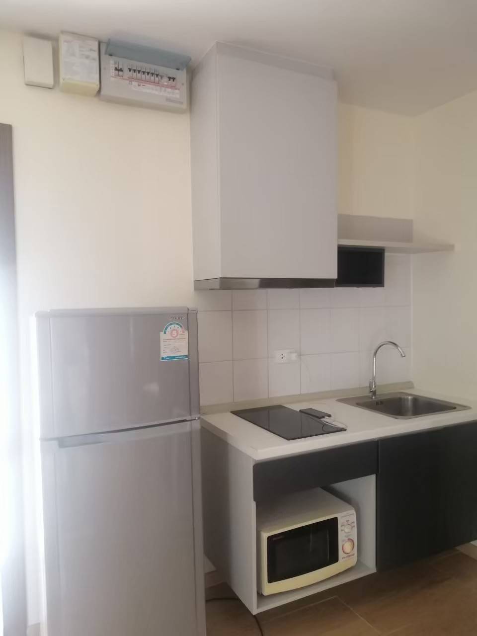 ให้เช่าคอนโด The Base Sukhumvit 77 (เดอะ เบส สุขุมวิท 77) 1 ห้องนอน 1 ห้องน้ำ ขนาด 35 ตรม ตึก บี