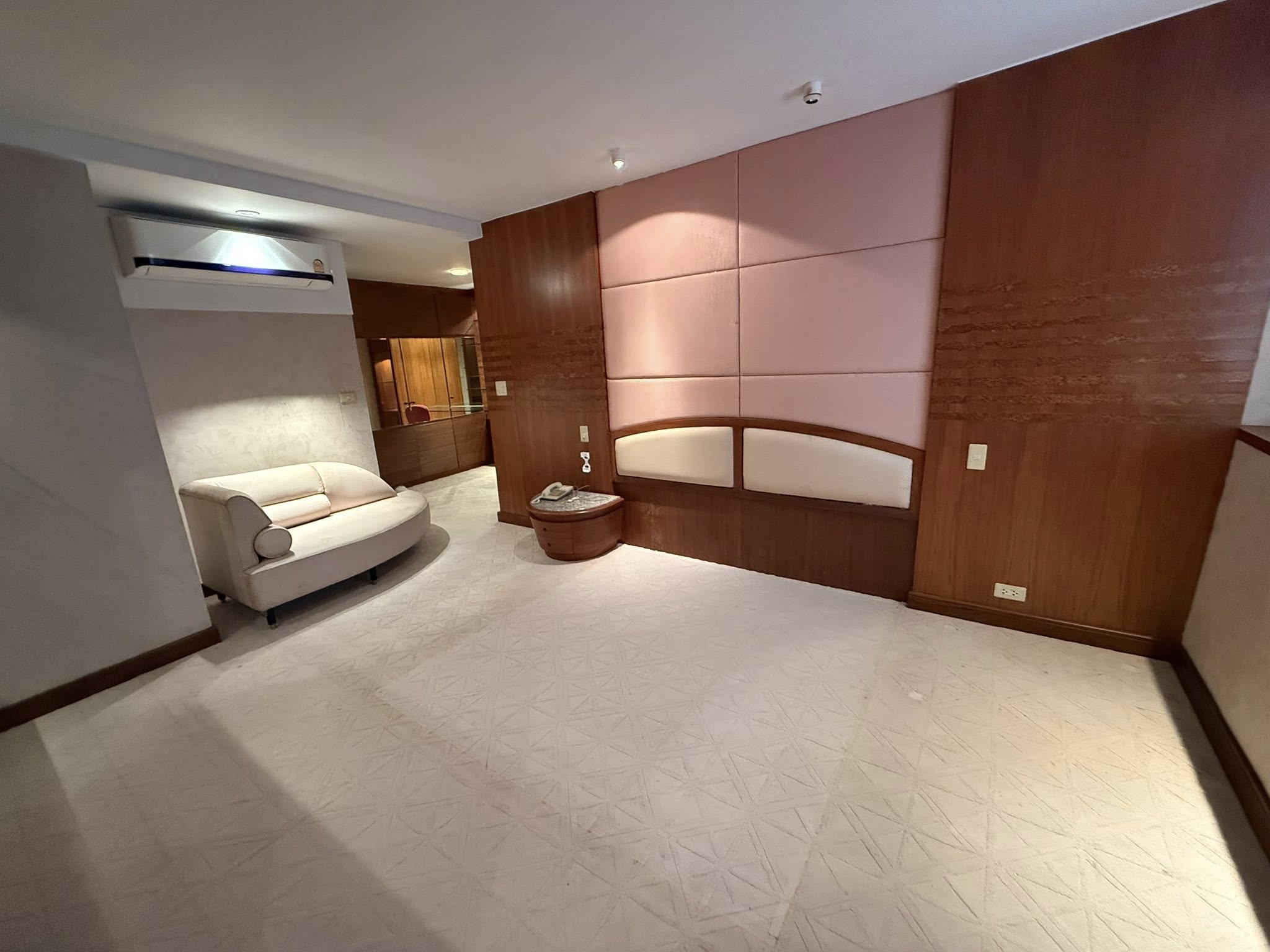 ให้เช่าคอนโด เพรสซิเด้นท์ พาร์ค สุขุมวิท 24 / For Rent President Park – Parkview Tower (English below)