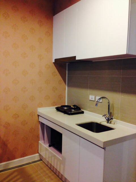 ให้เช่าคอนโด T.C. Green (ที.ซี. กรีน) 1 ห้องนอน 1 ห้องน้ำ ขนาด 41 ตรม ชัน 6 อาคาร D