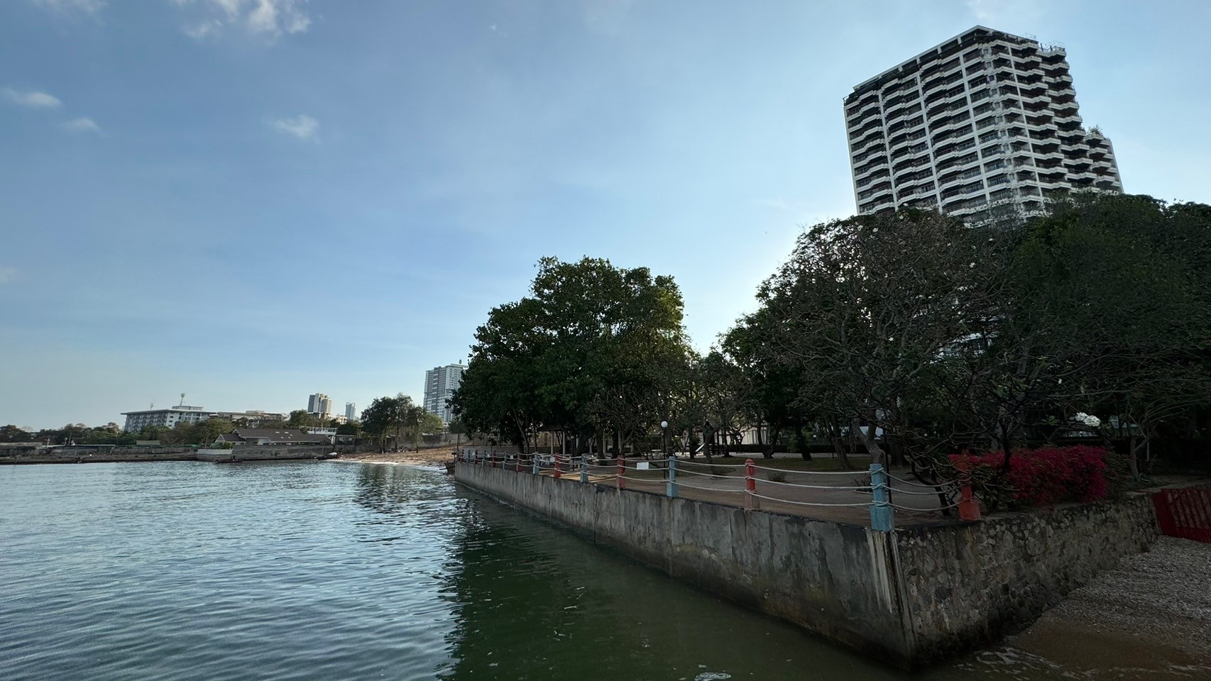 ให้เช่าคอนโด Rama Harbour view condo (รามา ฮาร์เบอร์ วิว คอนโด) ชั้น 1 วิวทะเล 2 ห้องนอน 2 ห้องน้ำ