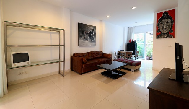 ขายทาวน์โฮม 3 ชั้น บ้านกลางเมือง พระราม 9 – ลาดพร้าว 3 ห้องนอน 3 ห้องน้ำ ห้องมุม 2 ห้องเก็บของ