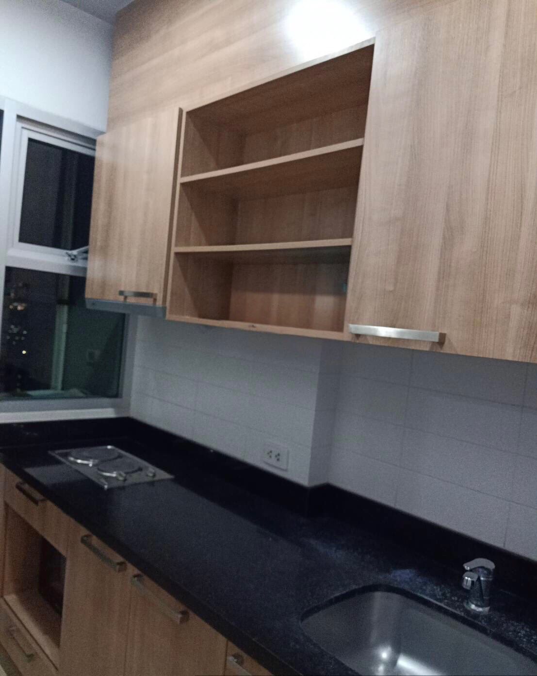 ðïļ āđāļŦāđāđāļāđāļēāļāļāļāđāļ āđāļŪāļāđ āļŠāļēāļāļĢ / For Rent Hive Sathorn Condominium ( English below )