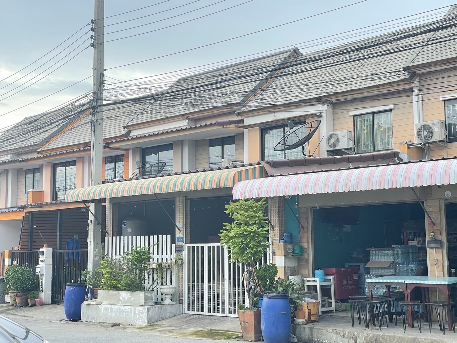 ขายทาวน์โฮม 2 ชั้น 3 ห้องนอน 2 ห้องน้ำ หมู่บ้าน พฤกษา 52/2 คลองหนึ่ง คลองหลวง, ปทุมธานี (ขายพร้อมคนเช่า ) ขายราคา 1.95 ล้าน