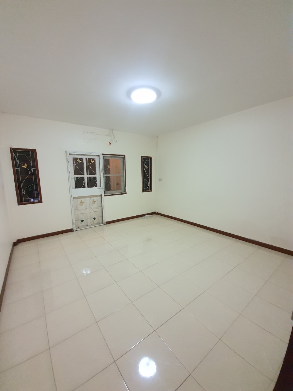 ให้เช่าทาวน์เฮ้าส์ 2 ชั้น หมู่บ้านกานต์มณีพาร์ค บางกรวย - ไทรน้อย 2 ห้องนอน 2 ห้องน้ำ 1 จอด (ในหมู่บ้านมีคลับเฮ้าส์ ให้บริการ)