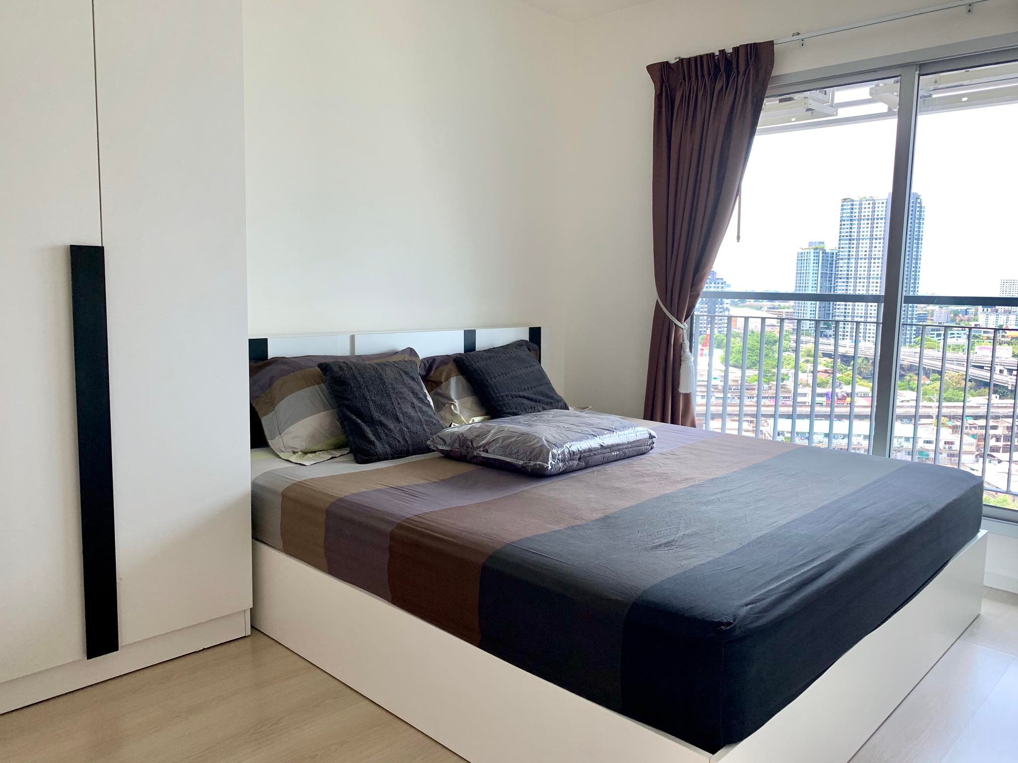 ให้เช่าคอนโด Aspire Sukhumvit 48 (แอสไพร์ สุขุมวิท 48) 1 ห้องนอน 1 ห้องน้ำ ขนาด 38 ตรม. ชั้น16 เฟอร์นิเจอร์ครบ