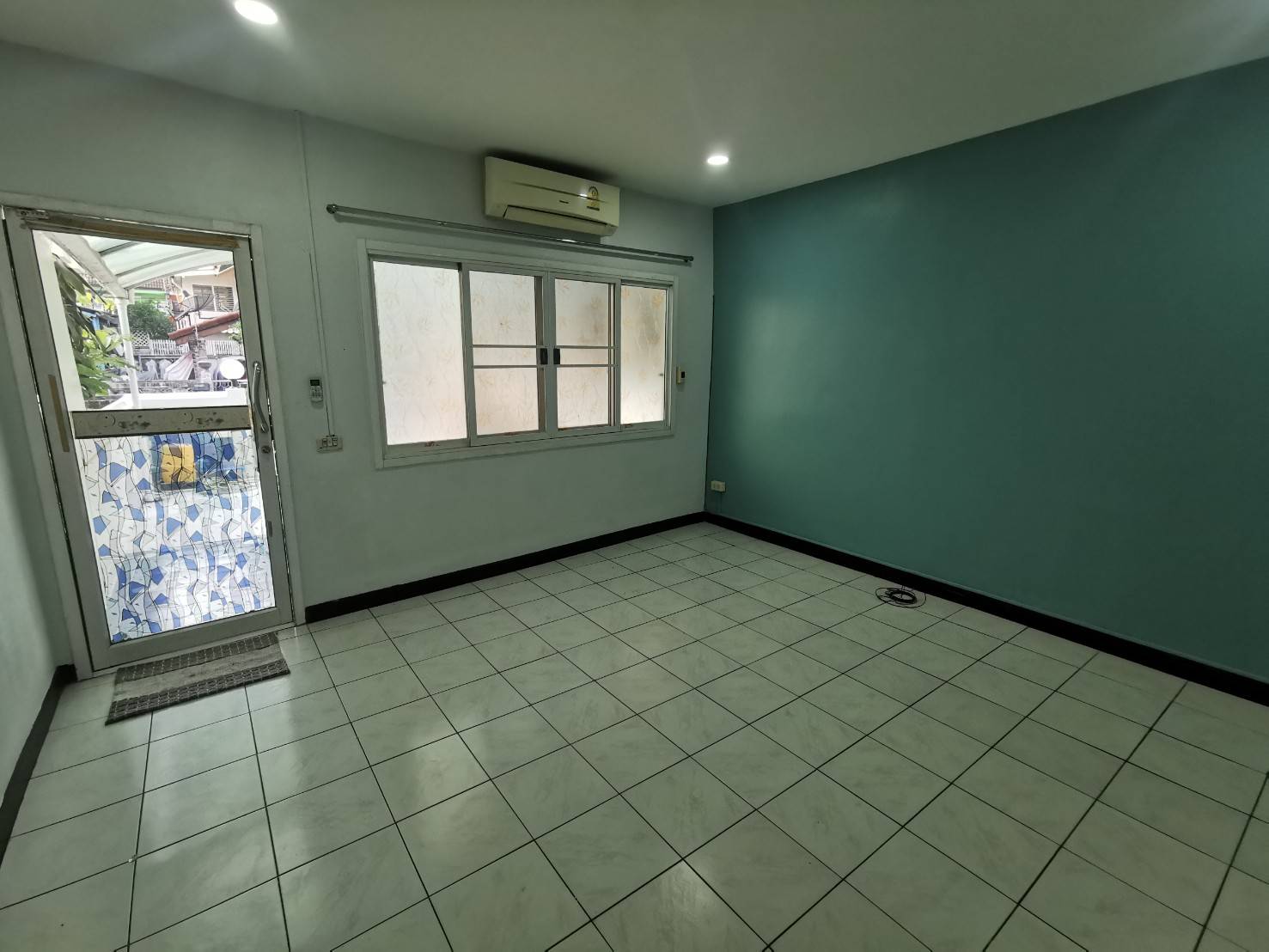 ขาย / เช่า ทาวน์เฮ้าส์ 2 ชั้น แต่งครบพร้อมอยู่ หมู่บ้านนิชดา ปากเกร็ด ทำเลดี ใกล้ตลาด ทาวน์เฮ้าส์ 2 ชั้น 16 ตารางวา 2 ห้องนอน 1ห้องน้ำ