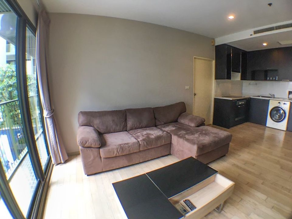 ให้เช่าคอนโด Noble Solo (โนเบิล โซโล) ทองหล่อ (25,000 บาท/เดือน) คอนโด 1 ห้องนอนเพิ่งปรับปรุงใหม่ ชั้น 6 วิวสระน้ำ