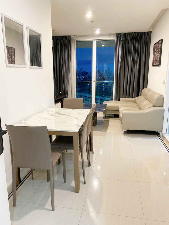 ให้เช่าคอนโด T.C. Green (ที.ซี. กรีน) ช่วงโปรโมชั่นจ้าา ลด 2000 บาท จำนวน 6 เดือน