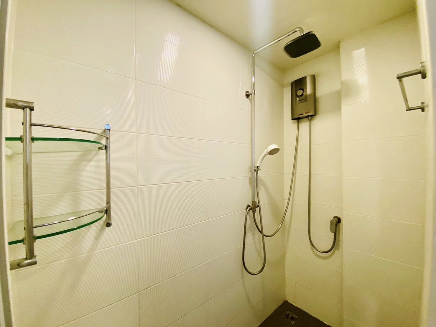 🏡✨ ขาย / เช่า คอนโด Low Rise ติดรถไฟฟ้าสายสีชมพู‼