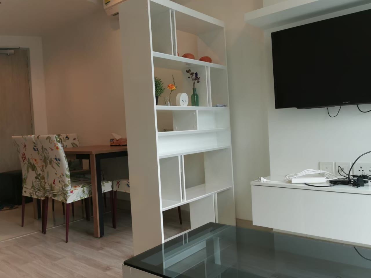 คอนโดให้เช่า คอนโดให้เช่า ที่ IDEO Mobi Rama 9 (ไอดีโอ โมบิ พระราม 9) ใกล้ BTS พระรามเก้า 2 ห้องนอน