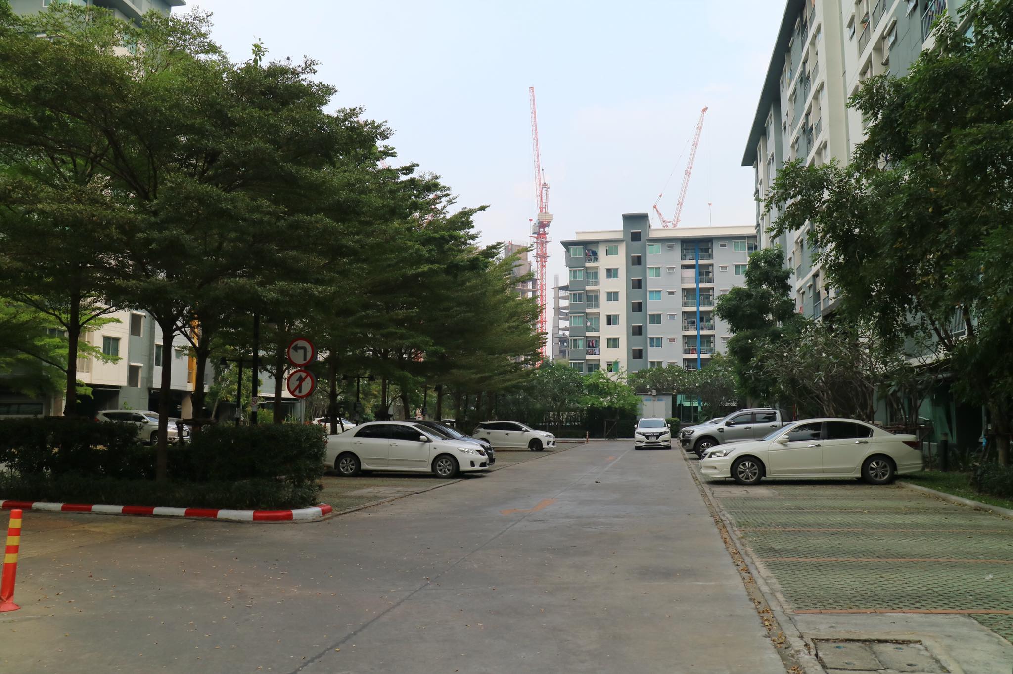 ขายคอนโด Supalai City Resort Ratchada - Huaykwang (ศุภาลัย ซิตี้ รีสอร์ท-รัชดาห้วยขวาง ) 2 ห้องนอน 1 ห้องน้ำ 1 ห้องครัว