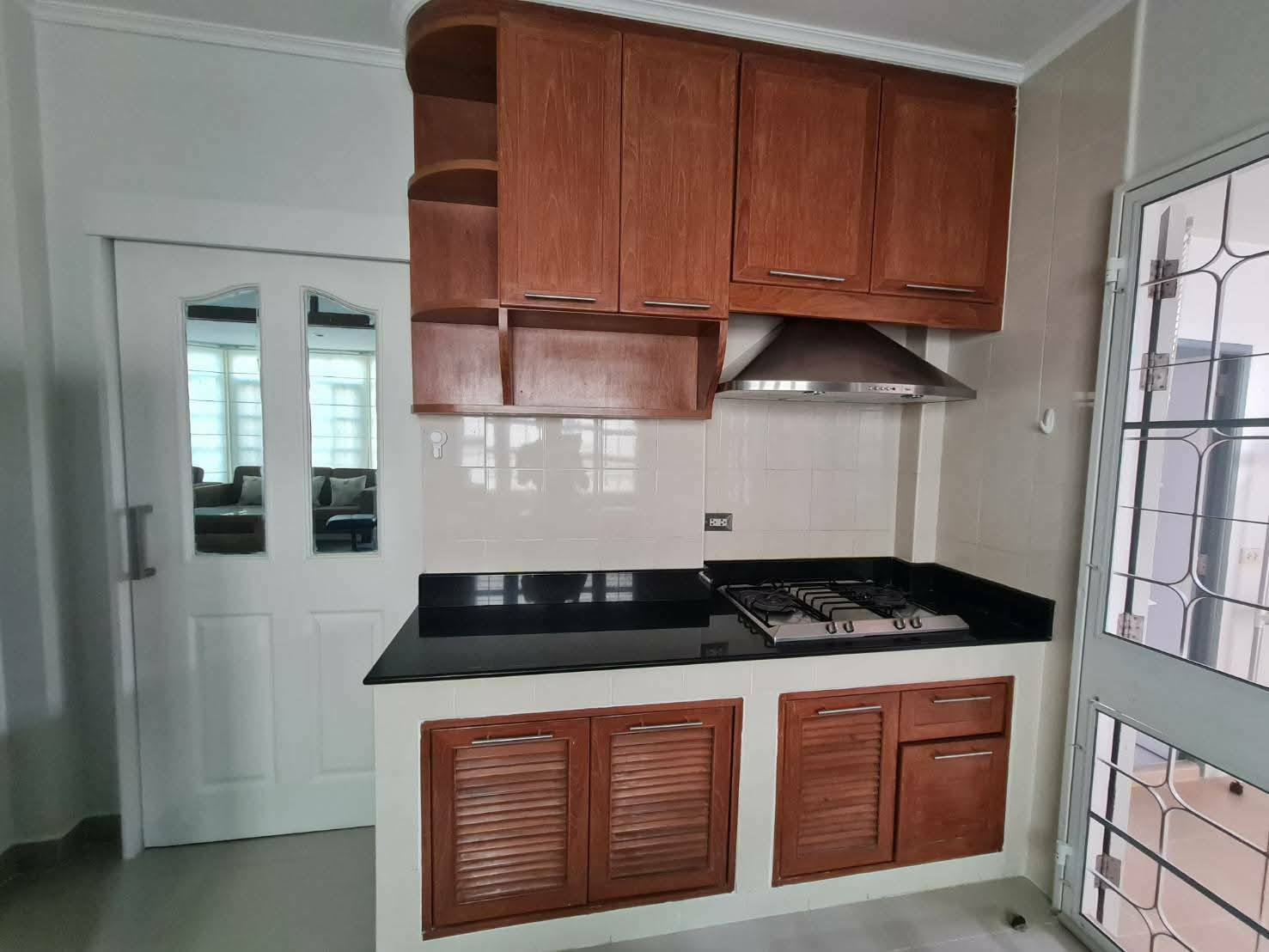 บ้านเดี่ยวให้เช่า หมู่บ้านมัณฑนา ศรีนครินทร์ (Montana Srinakarin Village) ราคาเช่า 43,000 บาท/เดือน