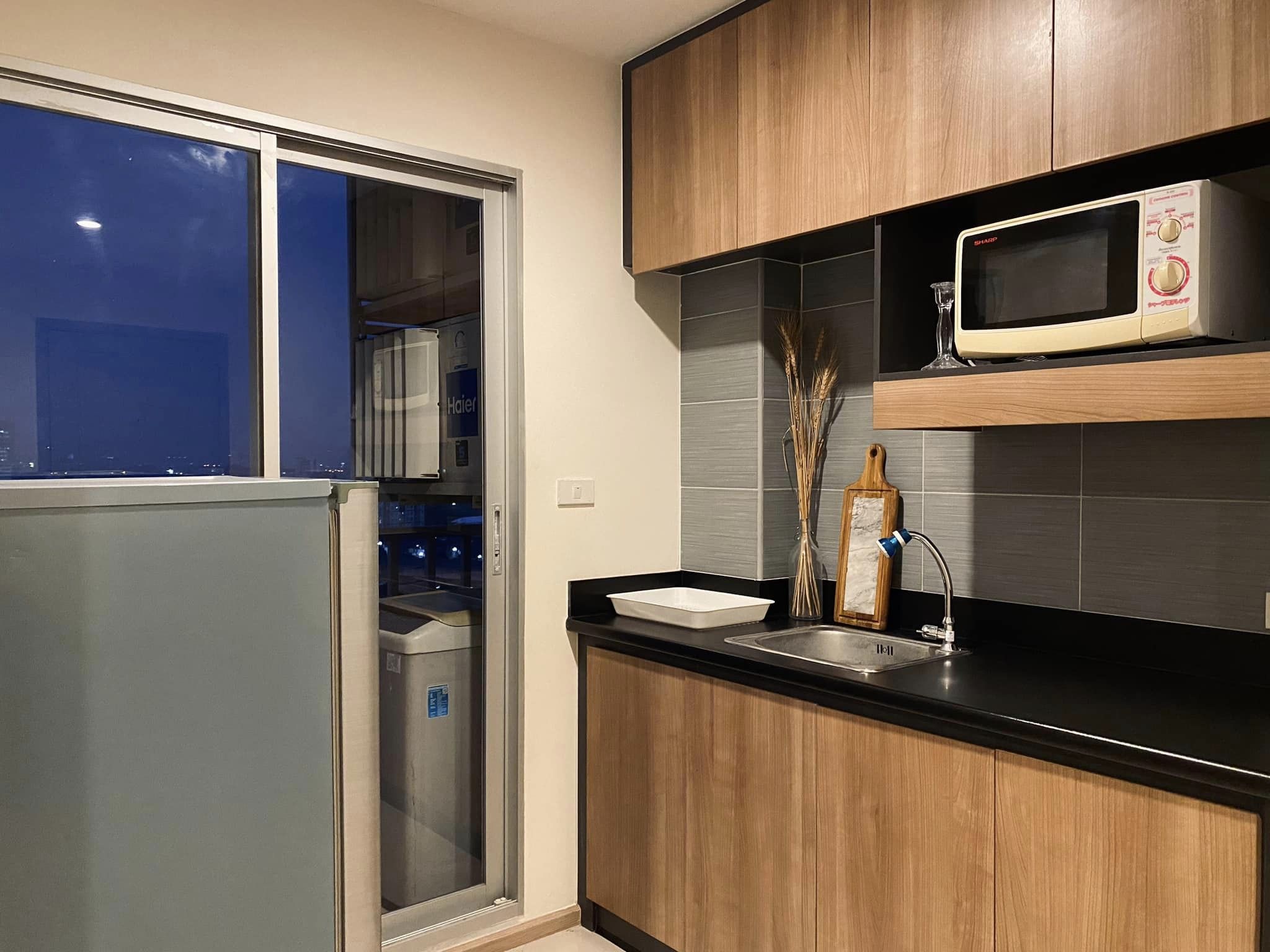 ให้เช่าคอนโด Rich Park @ Chaophraya (ริชพาร์ค แอท เจ้าพระยา) คอนโดติดสถานีรถไฟฟ้าไทรม้า ขนาดพื้นที่ 32 ตรม. 1 ห้องนอน 1ห้องน้ำ (แยกเปียกแห้ง+เครื่องทำน้ำอุ่น)