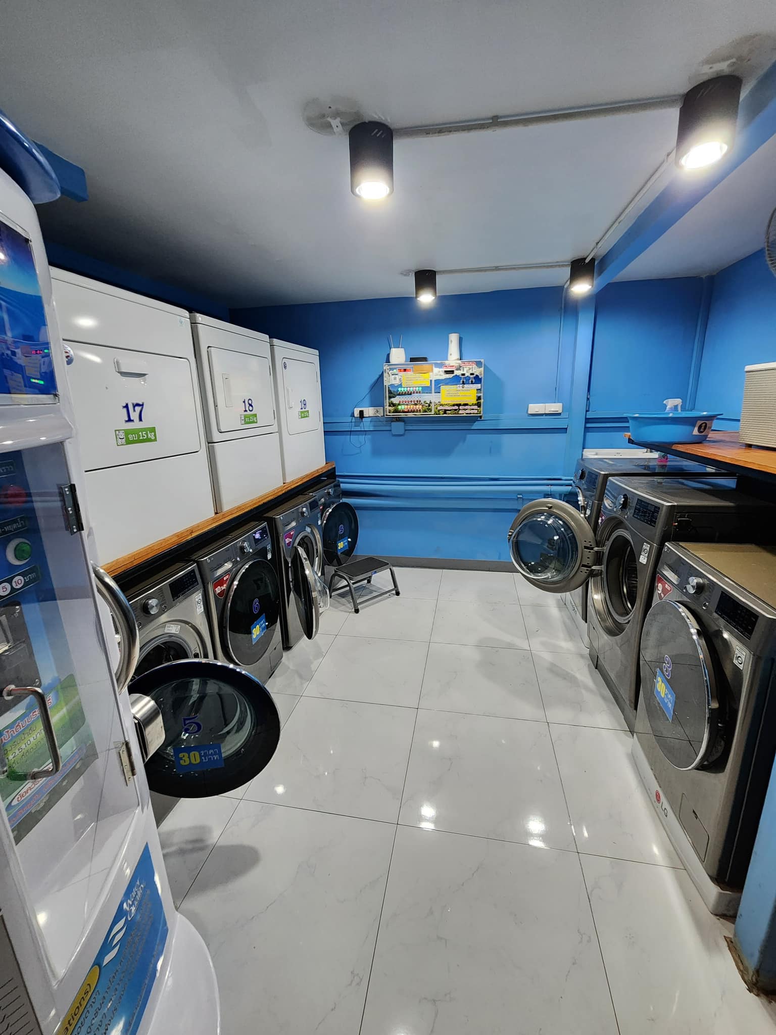 ให้เช่าคอนโดที่สุดแห่งโลเคชั่น พญาไท เพลส - ติด BTS พญาไท ปล่อยเช่าห้องสตูดิโอ ขนาด 29 ตร.ม. ชั้น 22 เพิ่งรีโนเวท