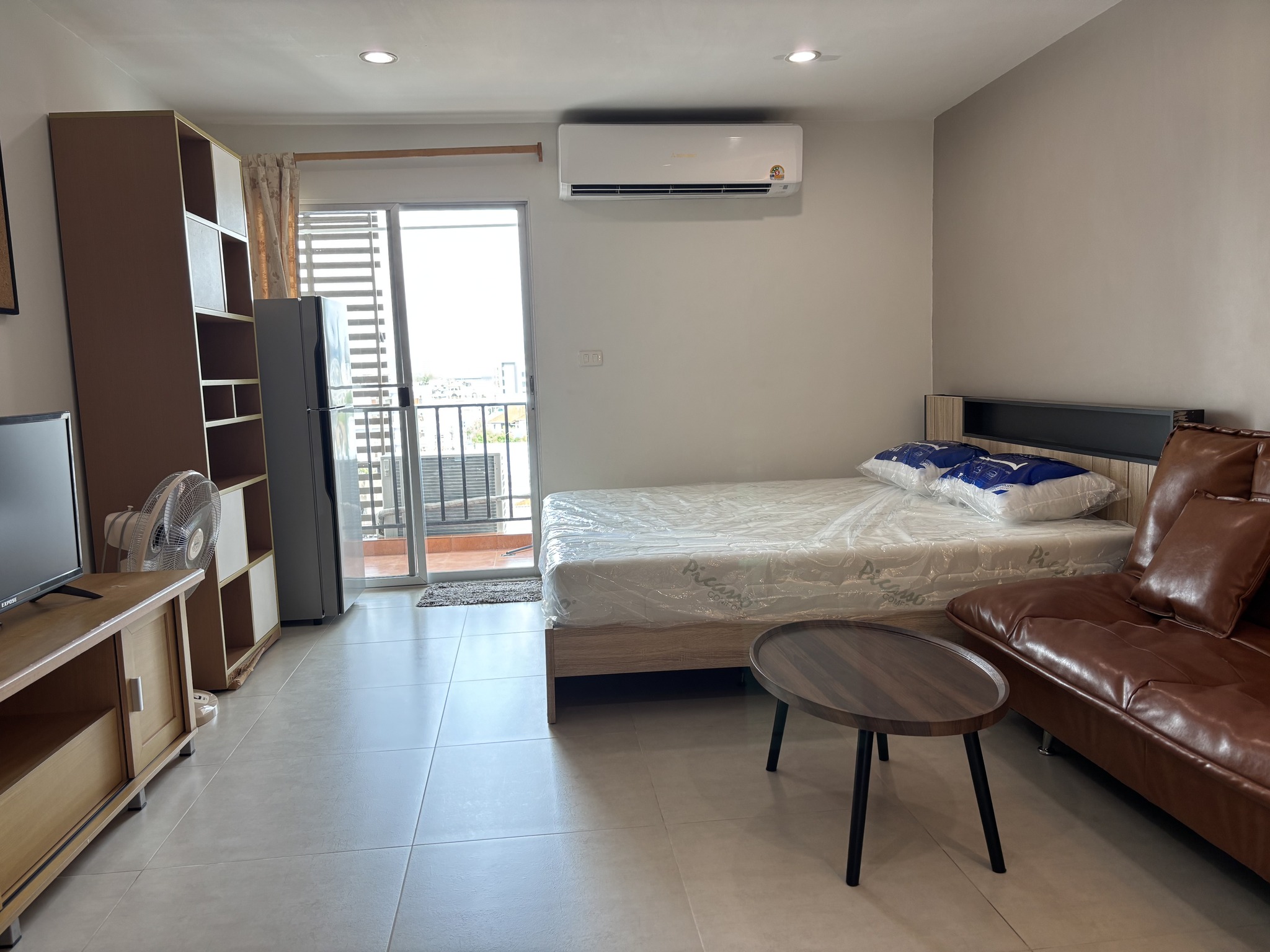 ให้เช่า คอนโด Regent Home 4 Sukhumvit 85 (รีเจ้นท์โฮม 4 สุขุมวิท 85) 📍 ใกล้ BTS อ่อนนุช เพียงไม่กี่นาที