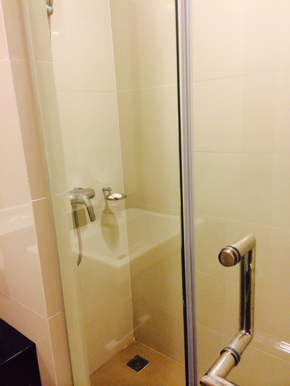 ให้เช่าคอนโด Abstracts Phahonyothin Park (แอ็บสแตร็กส์ พหลโยธิน พาร์ค ) 1 ห้องนอน เฟอร์นิเจอร์ครบ ค่าเช่า 17,000 /เดือน พื้นที่ 38 ตร.ม ชั้น 9 วิวสวน โครงการอยู่ พหลโยธิน (MRT พหลโยธิน)