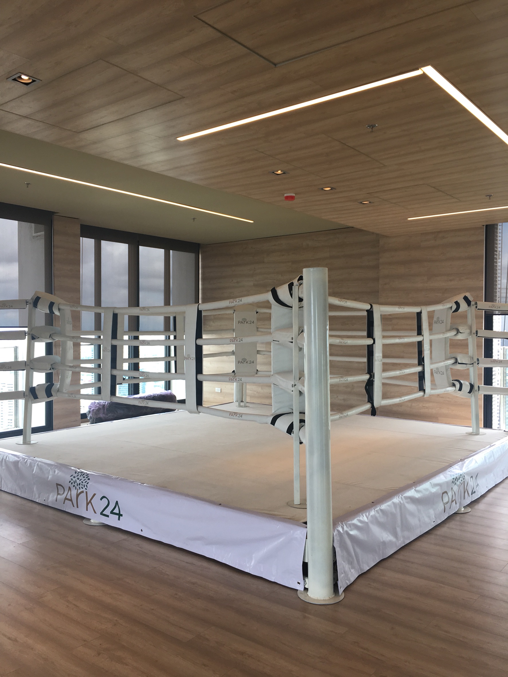 ขายดาวน์ The Park 24 เดอะ พาร์ค 24 สุขุมวิท 24 1 ห้องนอน 29.8 ตรม (Type 06) ชั้น 6 ตึก 3