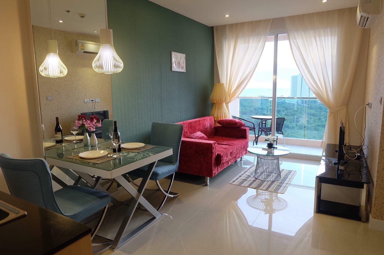 ขายขาดทุนคอนโดวิวทะเลโครงการ Grande Caribbean Condo Resort Pattaya คอนโด แกรนด์ แคริบเบียน รีสอร์ท พัทยาใต้ 1 ห้องนอน 1 ห้องน้ำ 1 ห้องรับแขก ขนาด 36.57 ตรม