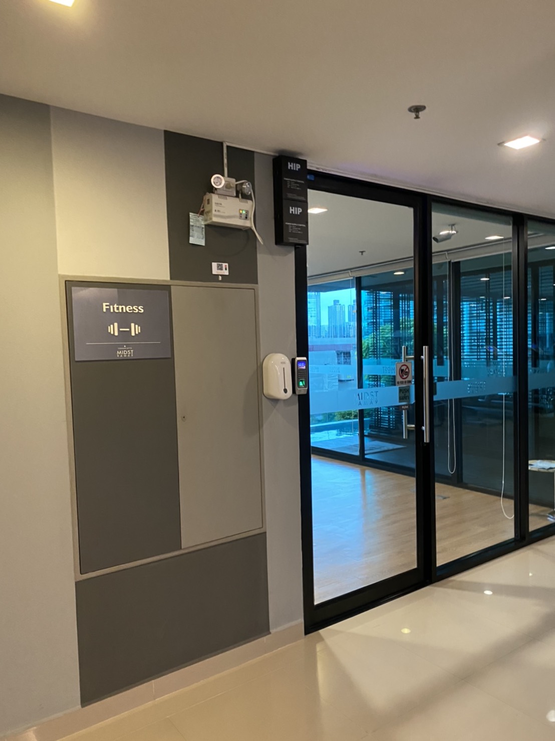 ให้เช่าคอนโด Condolette Midst Rama 9 (คอนโดเลต มิสท์ พระราม 9) ห้องสตูดิโอ 1 ห้องน้ำ ขนาด 23 ตรม ชั้น 14 ทิศตะวันออกไม่ร้อน ไม่มีตึกบัง วิวดีมาก ราคาเช่า 14,000 บาท