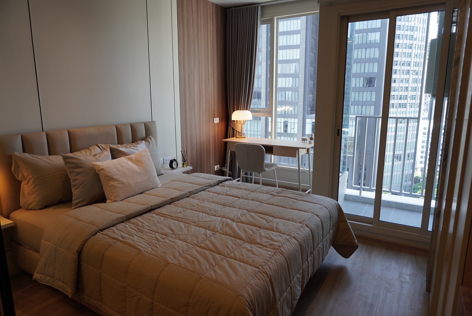 ให้เช่าคอนโด คัลเจอร์ ทองหล่อ / For Rent Culture Thonglor (English below)