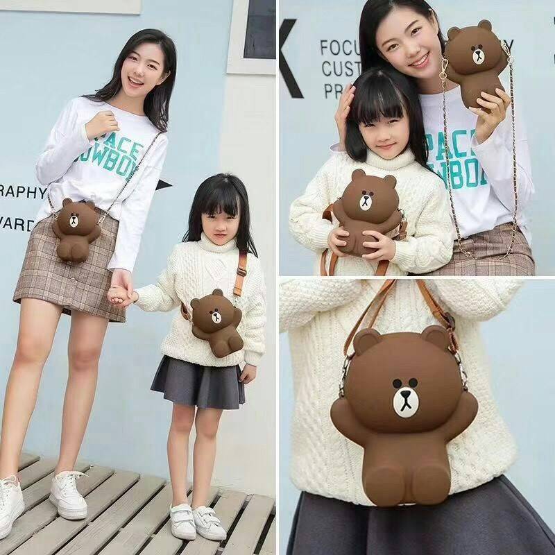 กระเป๋าสะพาย Brown สายโซ่