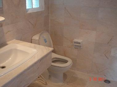 ขายบ้านริมทะเลโครงการ Rama Harbour View Condo (รามาฮาร์เบอร์วิว คอนโดมิเนียม) 4 ห้องนอน 4 ห้องน้ำ