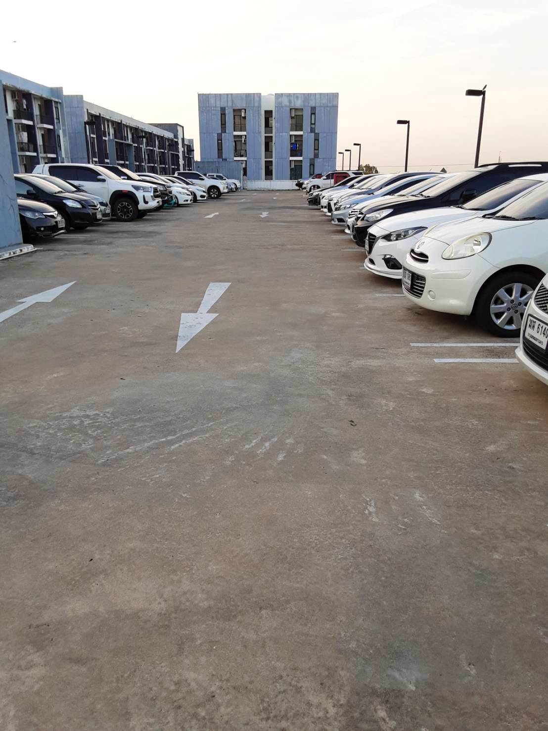 ให้เช่า iCondo Serithai Green Space (ไอคอนโด เสรีไทย กรีนสเปซ) ตั้งอยู่หน้าถนนเสรีไทย ระหว่างเสรีไทย43-45 ห้องทำใหม่เอี่ยม สวยจนหลงรัก