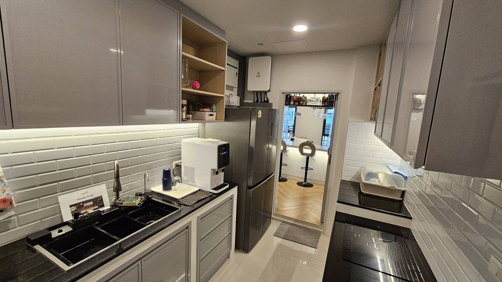 ขายบ้านเดี่ยวหรู หมู่บ้าน เซนโทร บางนา / For Sale Centro Bangna (English below)