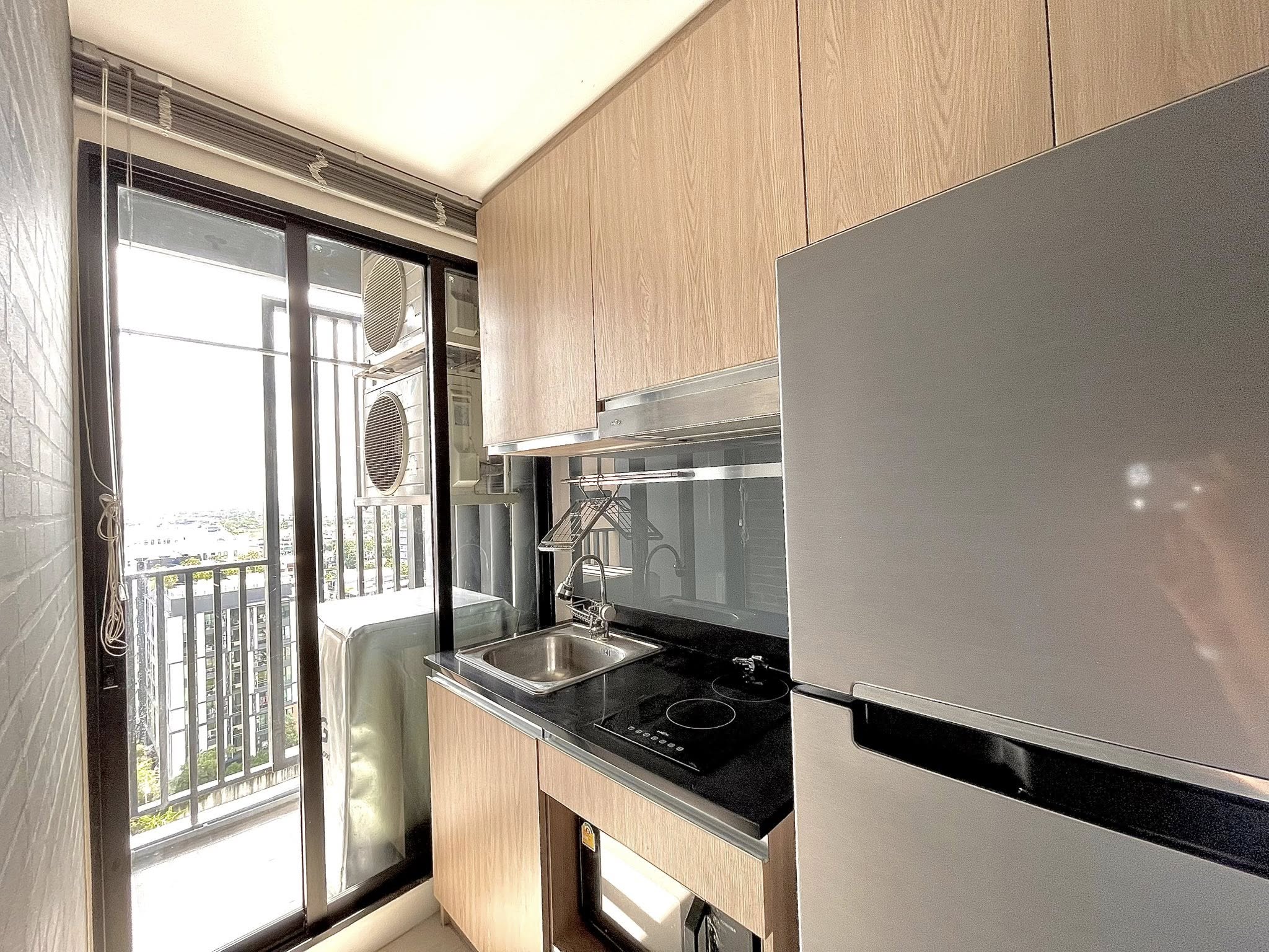 ขาย / ให้เช่าคอนโด ติด BTS แบริ่ง เดอะ นิช โมโน สุขุมวิท–แบริ่ง (The Niche MONO Sukhumvit–Bearing) 📍 สุขุมวิท 70 เพียง 250 เมตรจาก BTS แบริ่ง