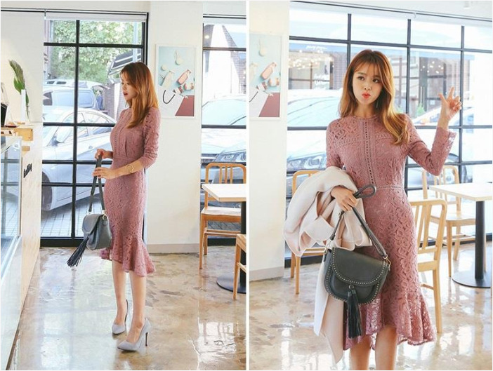 ชุดเดรสลูกไม้สีชมพูออกงาน ไปงานแต่งงาน สวยหวาน ทรงเข้ารูป แขนยาว