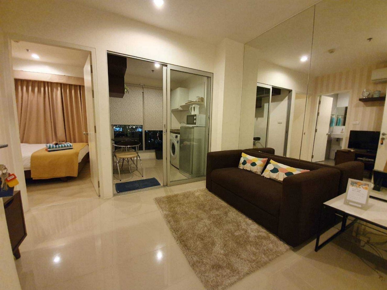 ขาย // ให้เช่า คอนโด Aspire Sukhumvit 48 (แอสไพร์ สุขุมวิท 48) ใกล้รถไฟฟ้าพระโขนง 1 ห้องนอน